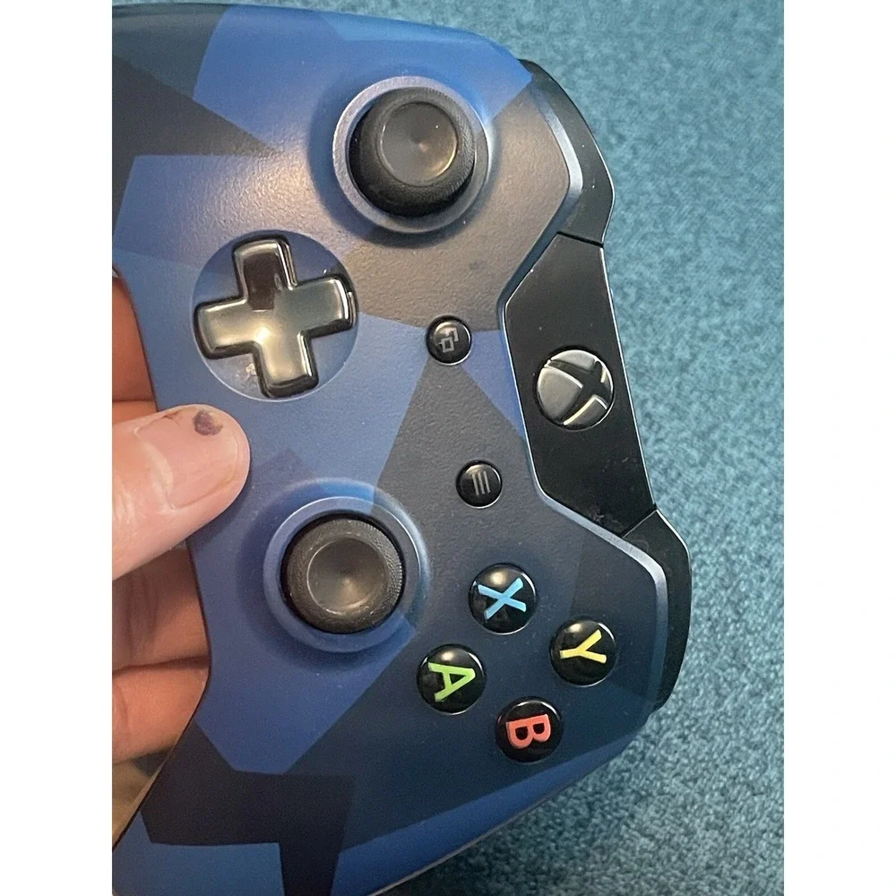 Microsoft XBOX One Wireless Controller - Black & Blue Model 1537